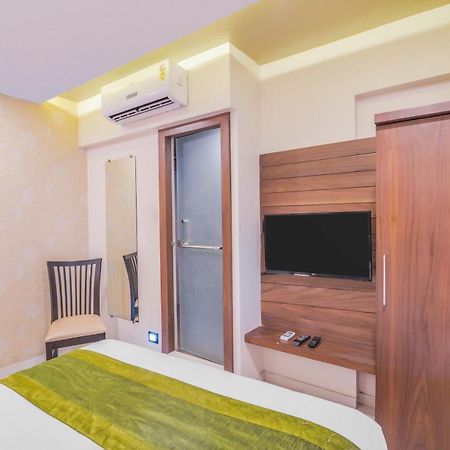 Oxford Hotel Powai Bombaj Exteriér fotografie